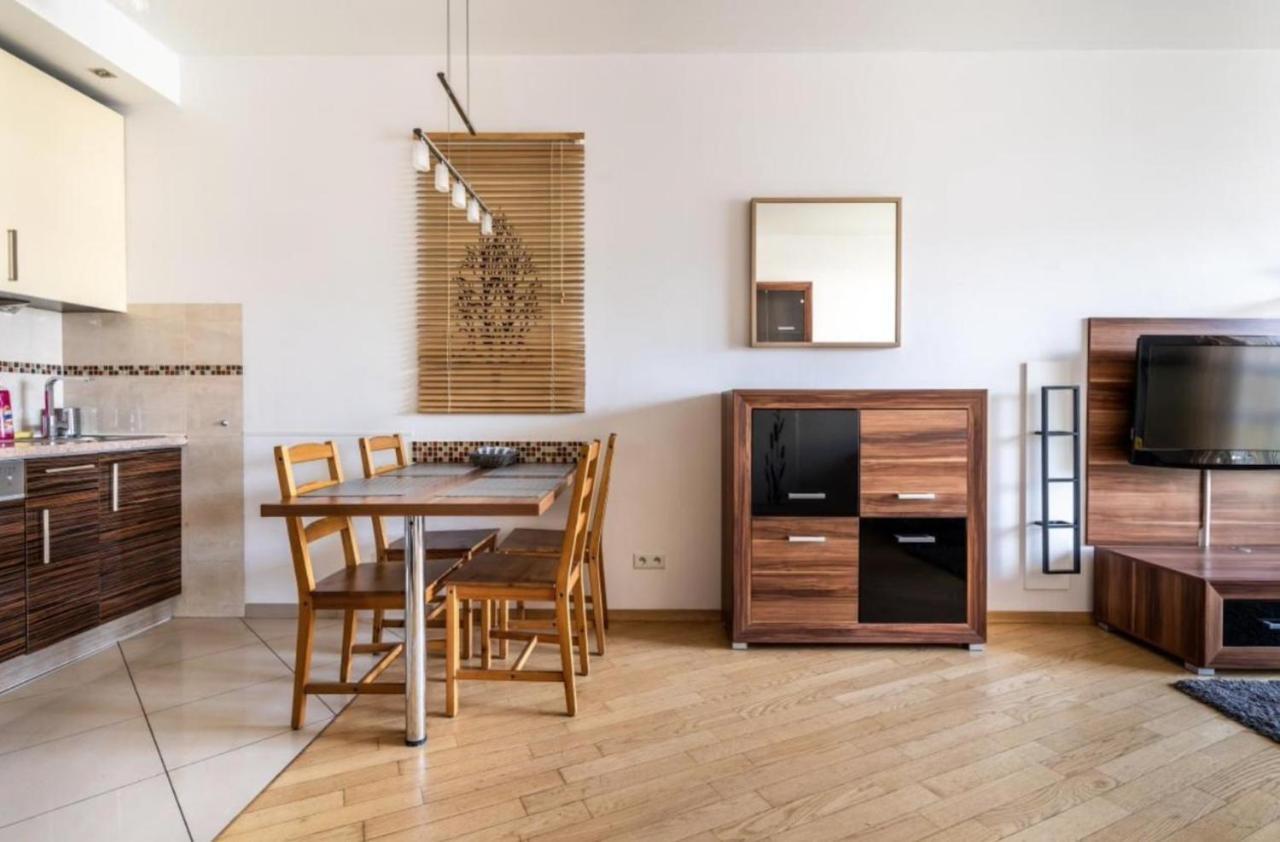 Golden Apartments Warsaw - Big And Bright Apartment In Platinum Towers- Browary- Grzyb61A Esterno foto